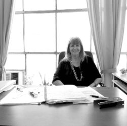 Vallori destacó que muchos perciben haberes de 348.209 pesos