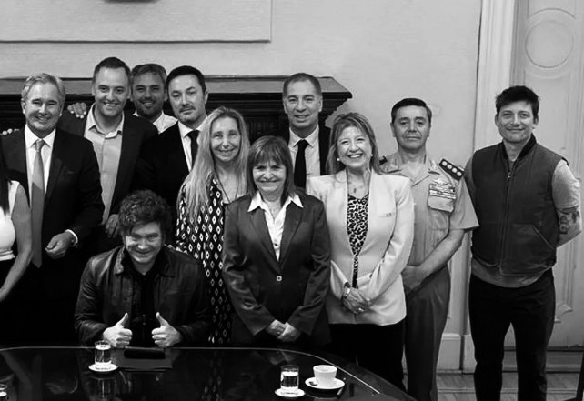 El Tte. Gral. Presti, ministro de indefensión nacional