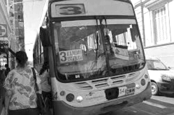 Vecinos se organizan para recuperar el recorrido de la Línea 3