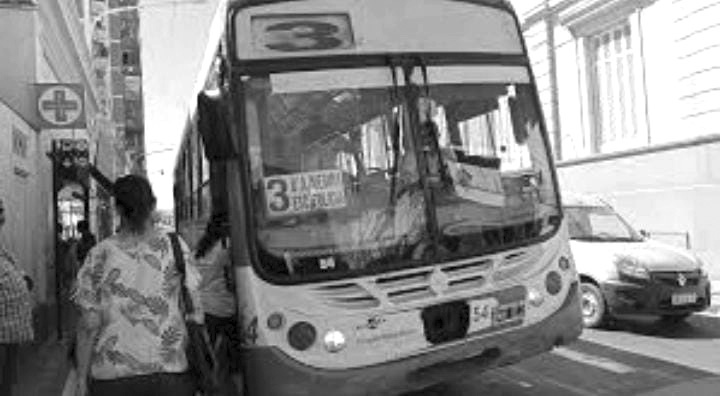 Vecinos se organizan para recuperar el recorrido de la Línea 3