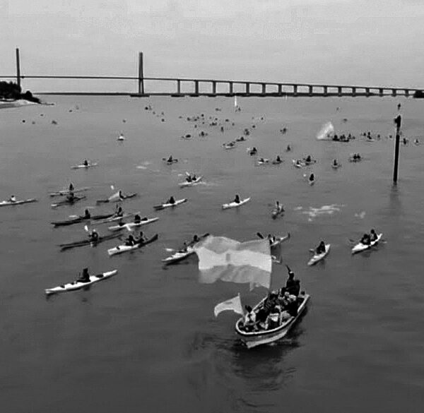 Entregan el Paraná: adaptarán el río a los barcos exportadores