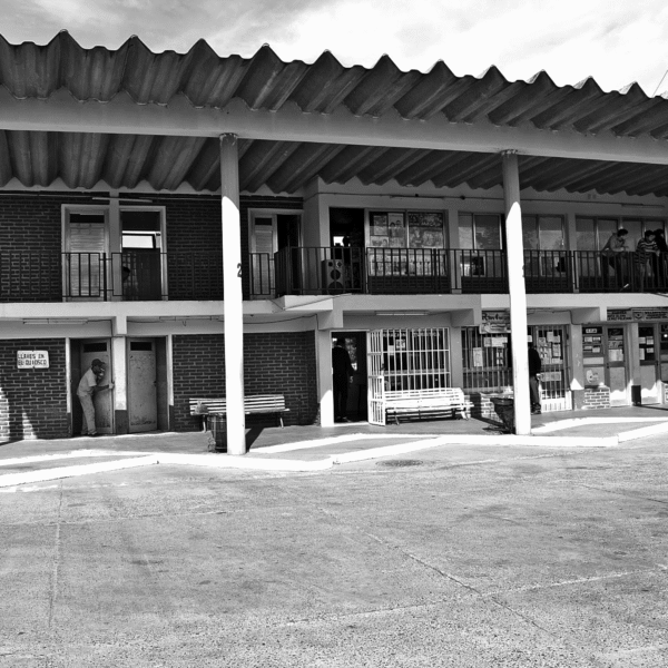 Santa Elena sin colectivosy prestadores en conflicto