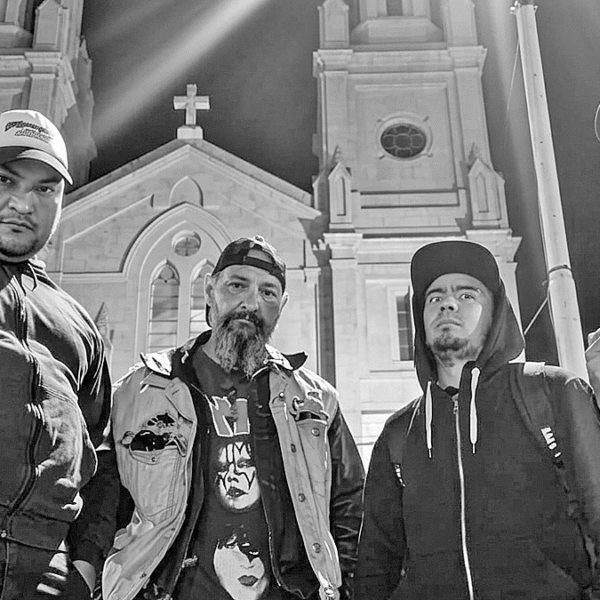 Oid Mortales Con Botas Sucias: Diamante también es metalera