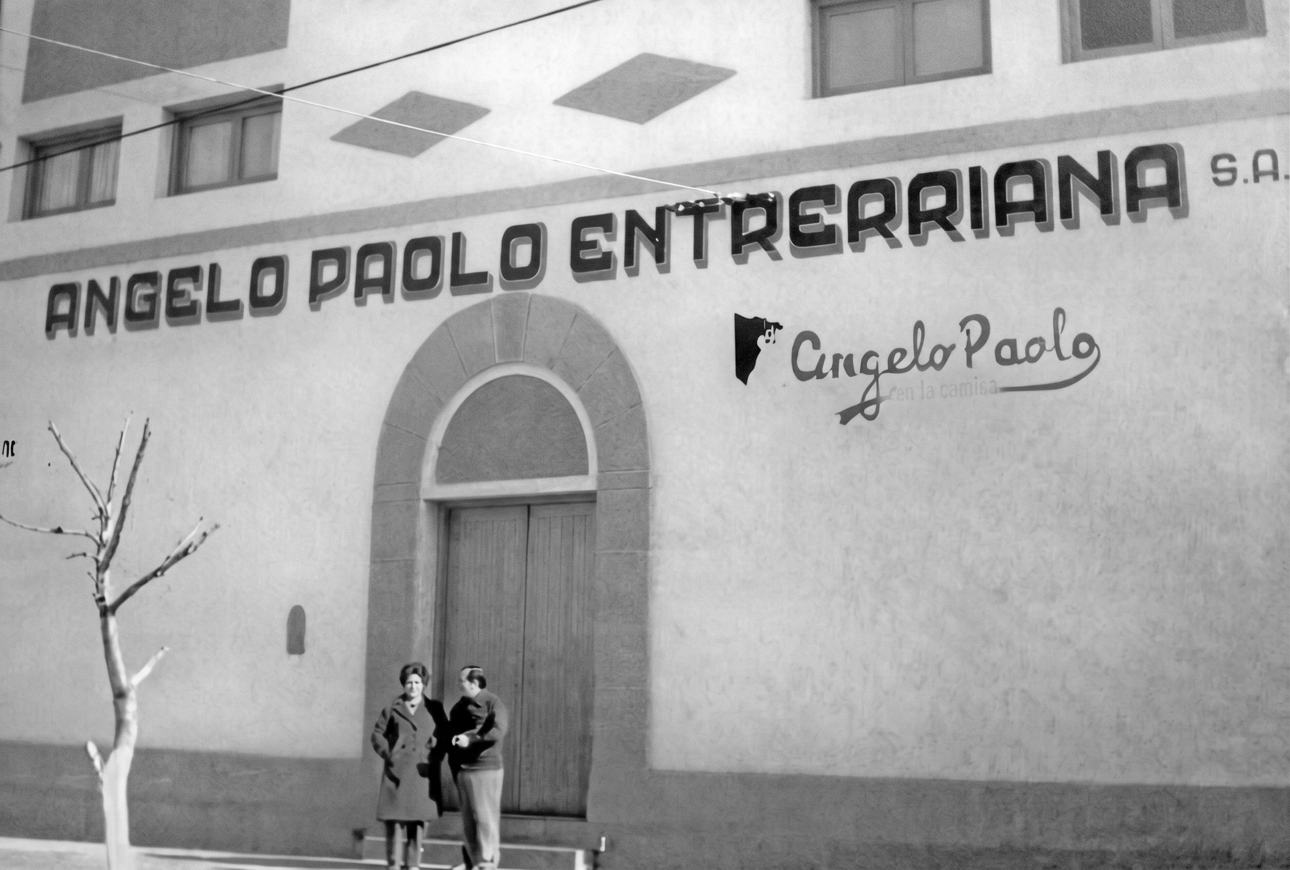 Cine Teatro Colón: el patrimonio resiste entre motos incautadas