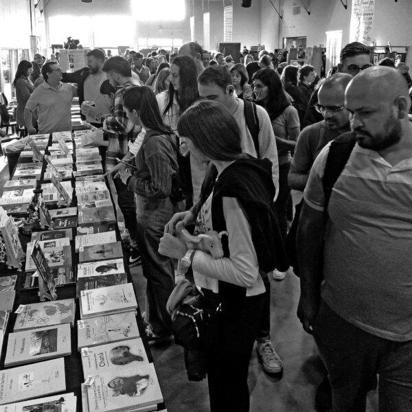 Paraná Lee presentó su grilla: cuatro días para celebrar y defenderla cultura del libro